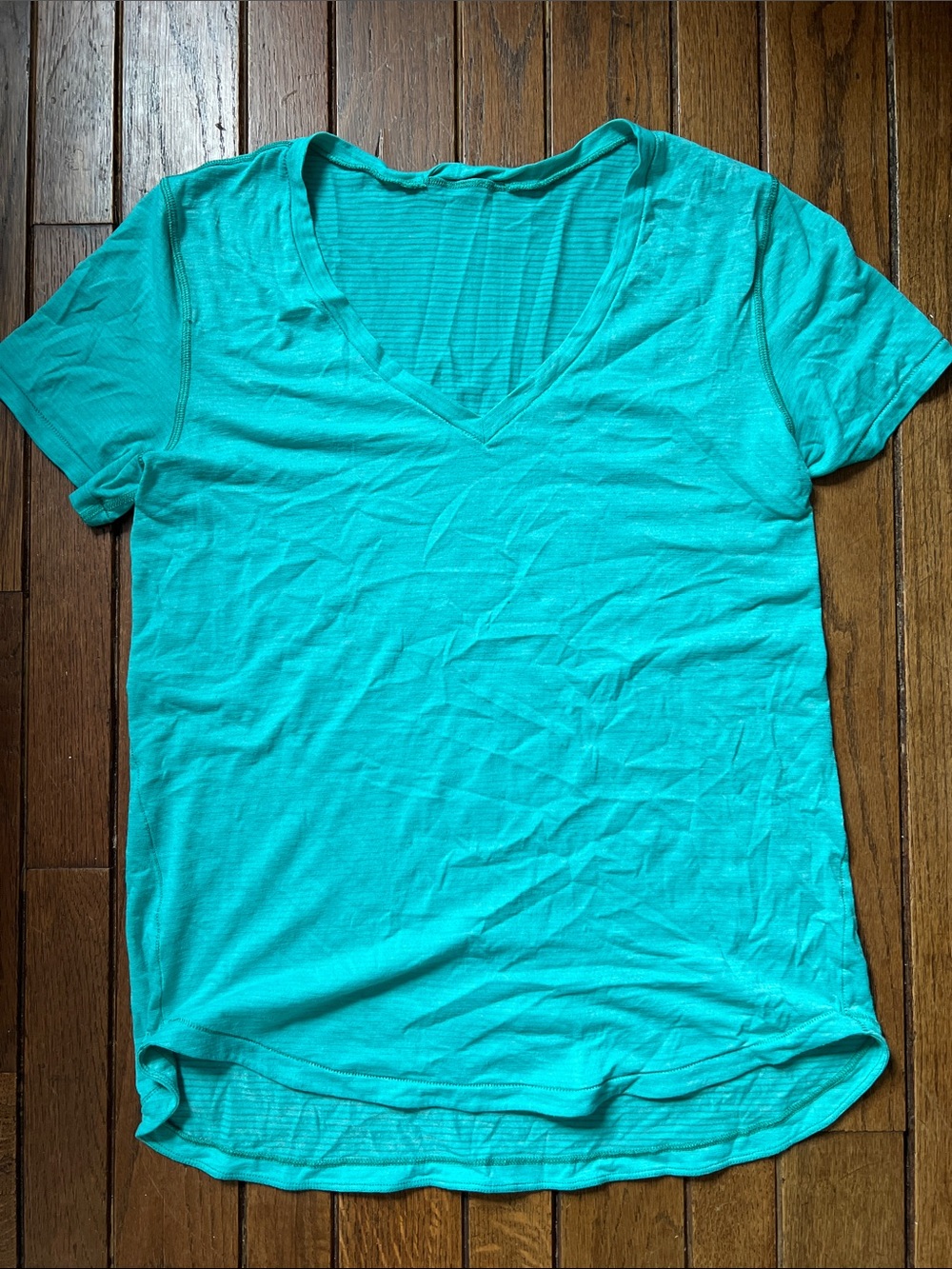 Lululemon Green V-Neck Swiftly Short Sleeve Tee Size 10